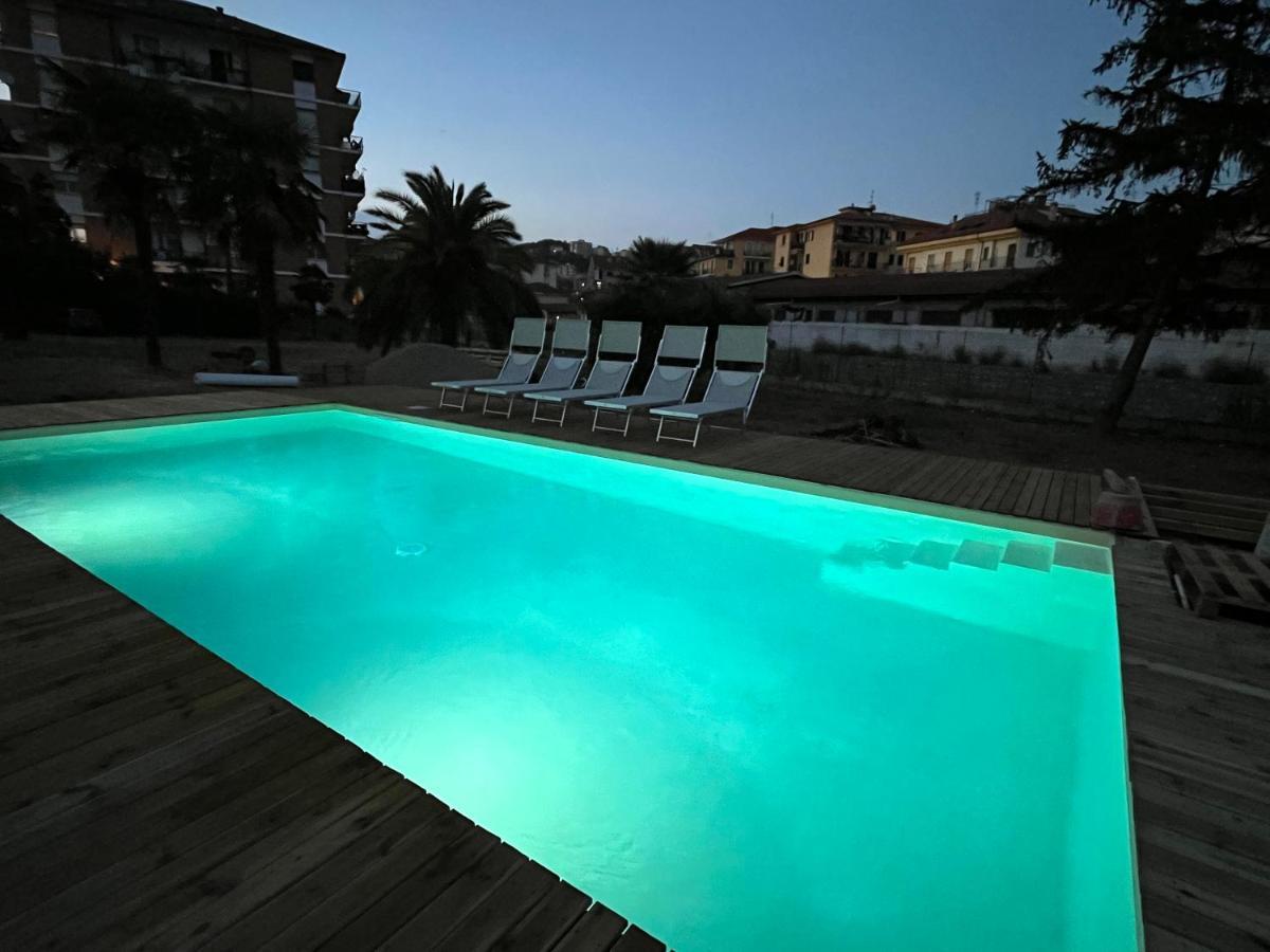 Il Gattino Di Porto - Apt 5 - Bilocale Terrazzo Piscina Imperia Extérieur photo