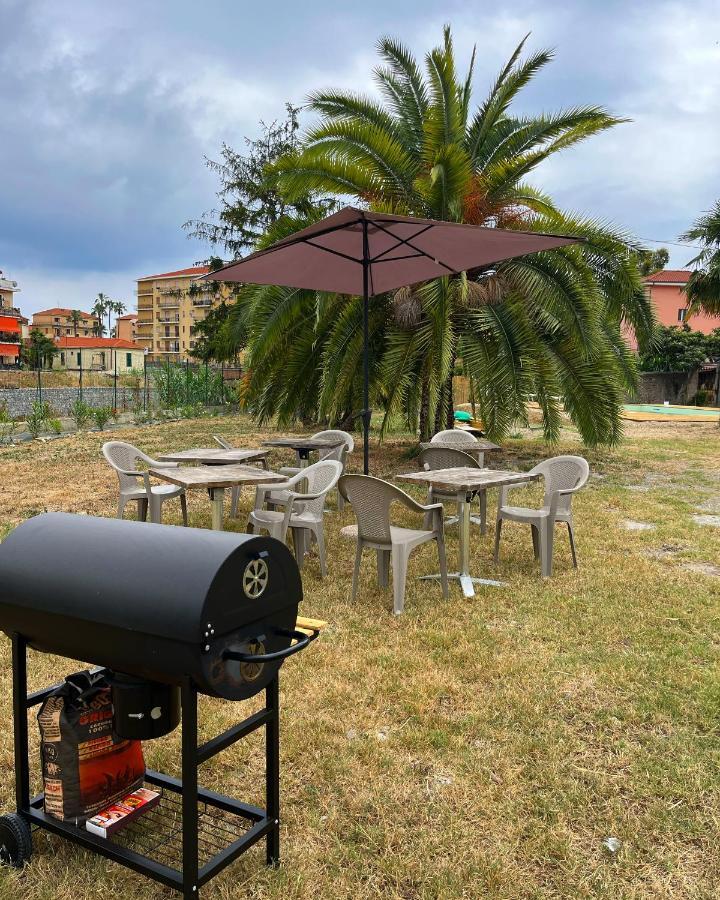 Il Gattino Di Porto - Apt 5 - Bilocale Terrazzo Piscina Imperia Extérieur photo