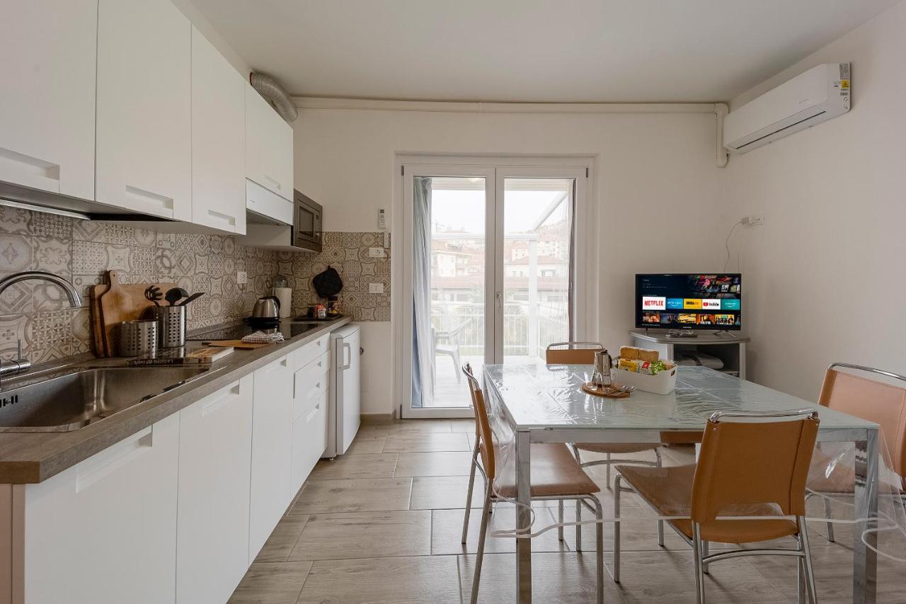 Il Gattino Di Porto - Apt 5 - Bilocale Terrazzo Piscina Imperia Extérieur photo