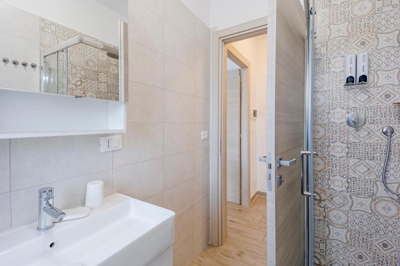 Il Gattino Di Porto - Apt 5 - Bilocale Terrazzo Piscina Imperia Extérieur photo