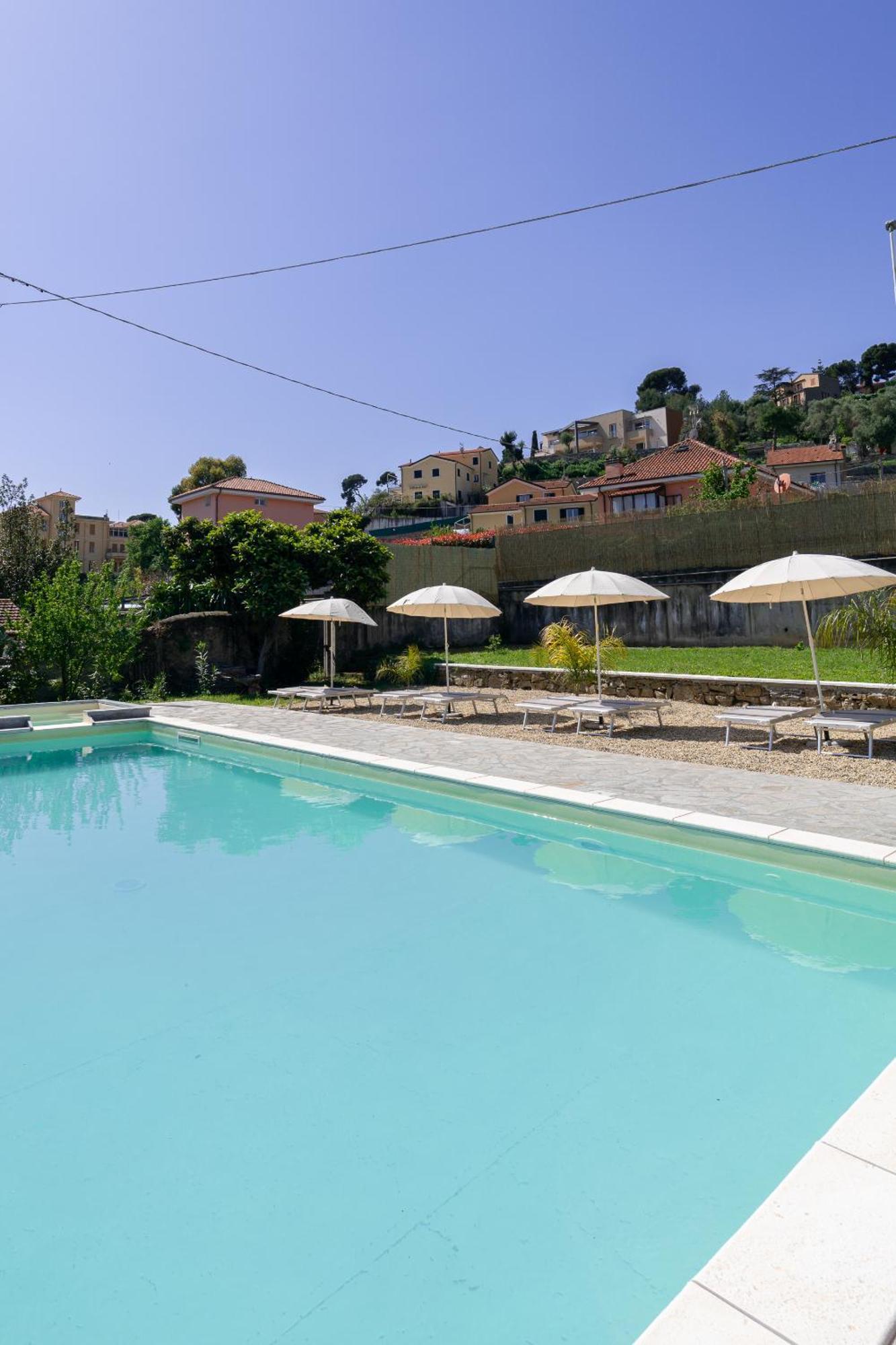 Il Gattino Di Porto - Apt 5 - Bilocale Terrazzo Piscina Imperia Extérieur photo